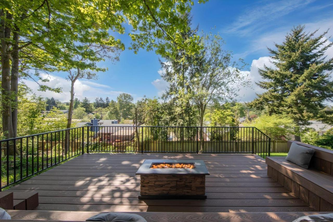 High Point Guesthouse - Next To Seattle Chinese Garden Экстерьер фото